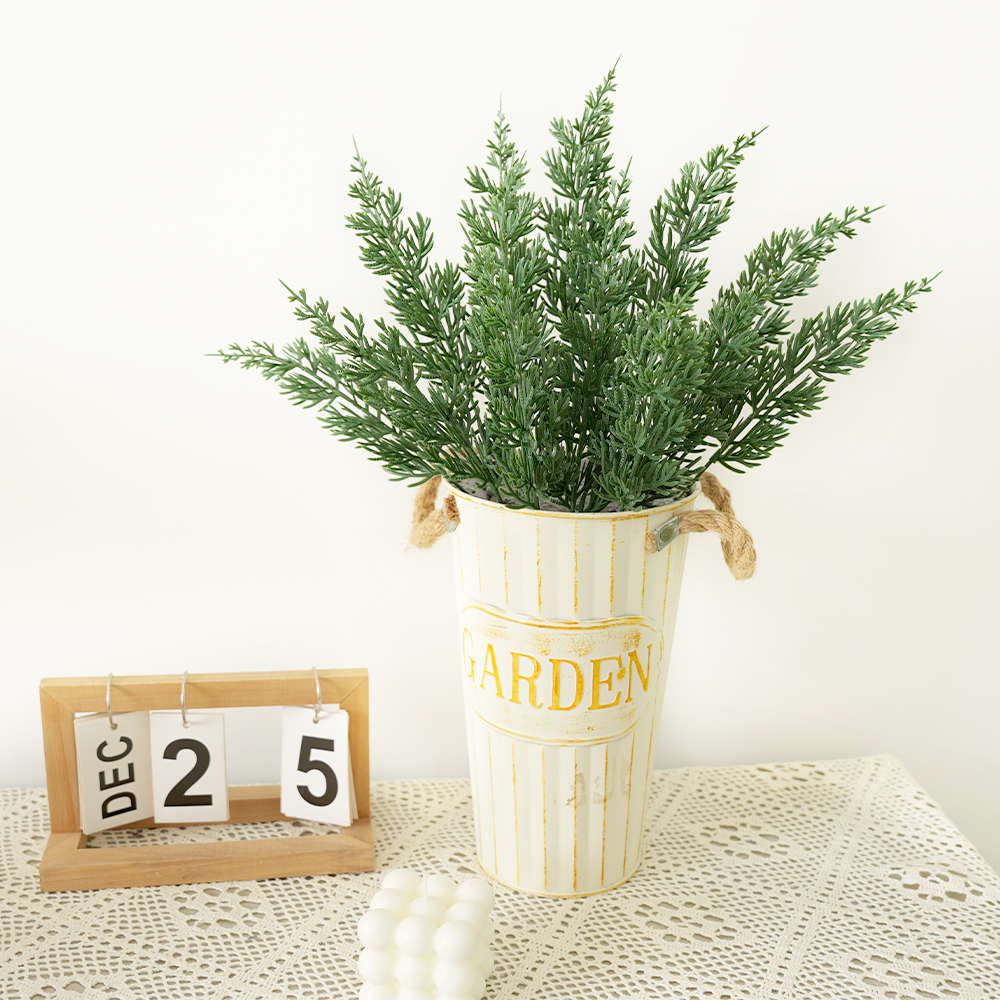 Christmas simulation branches