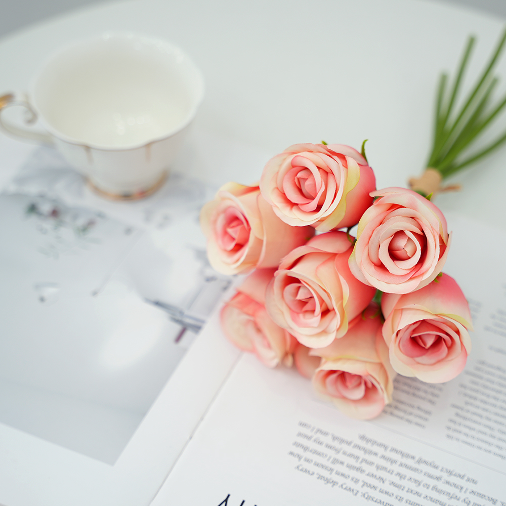 Artificial rose bouquet