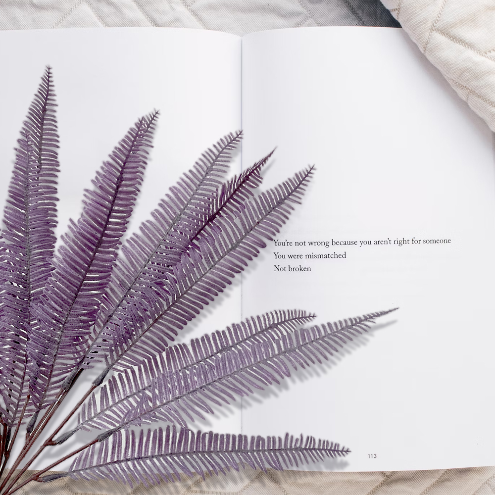场景5 Artificial purple feather fern
