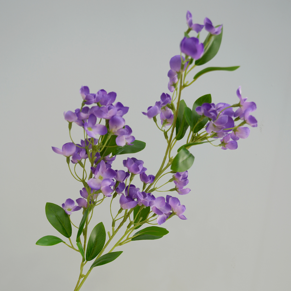 Artificial beauty refers to silk flower