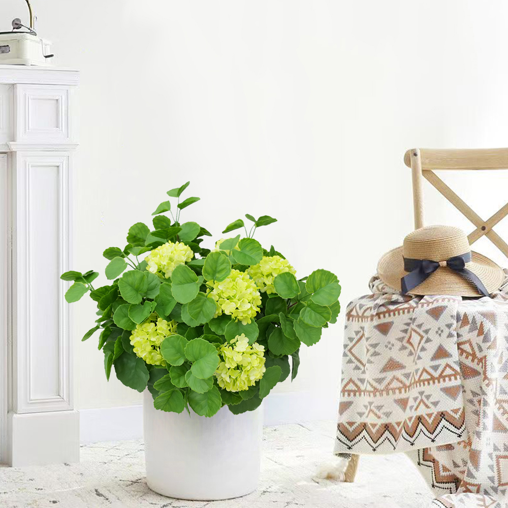 12 Artificial eucalyptus